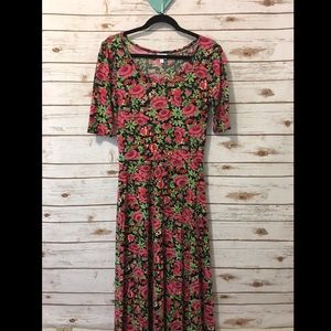 Medium rose floral maxi dress